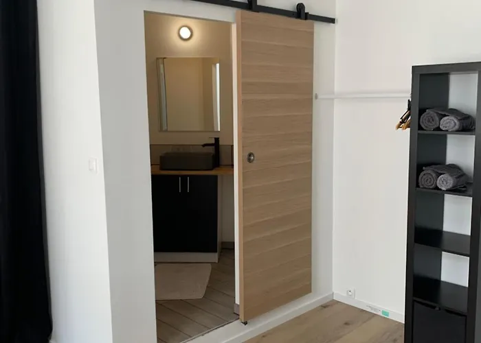 Joli Dans Le Vieux Climatise Appartamento *